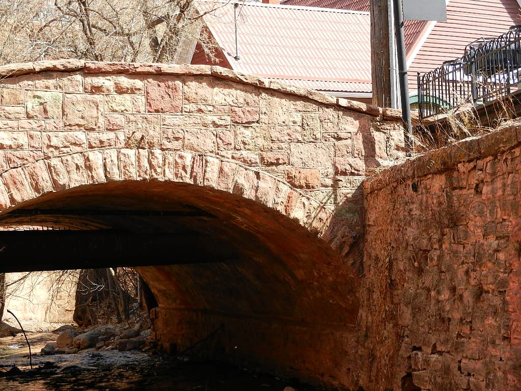 manitou-springs-bridges